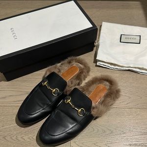 Gucci Fur Loafers Womens size 38